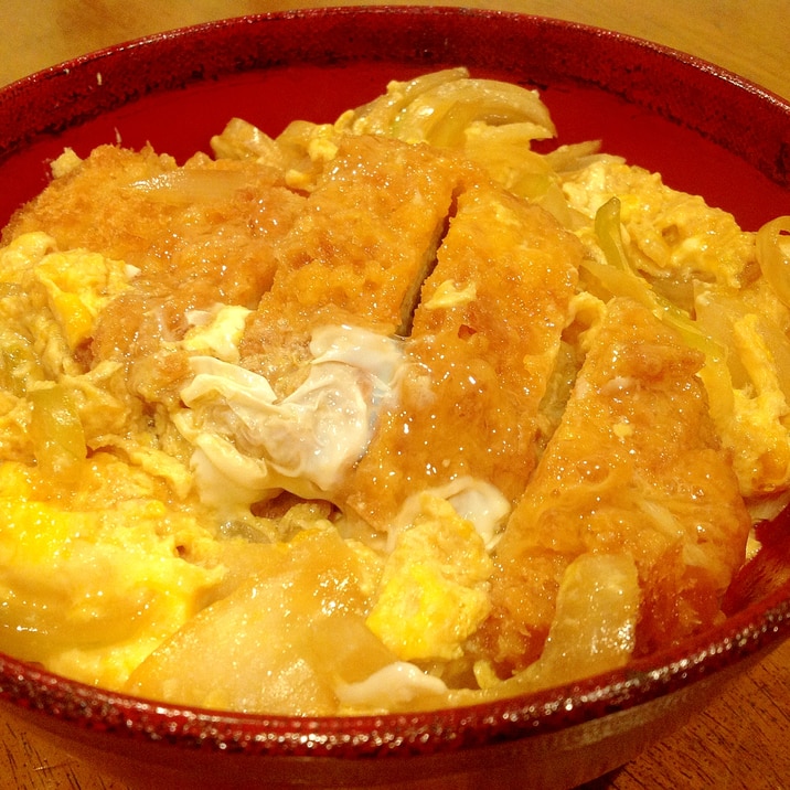 スーパーの豚カツでお手軽に！カツ丼